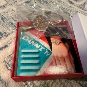 Brand new bracelet!!